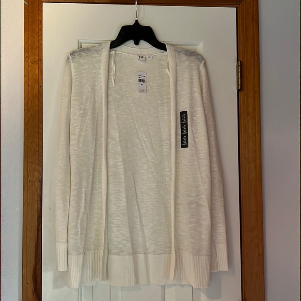 Cream Gap Cardigan
